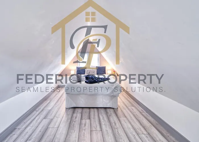 Modern 2-Bedroom Apartment Near Birmingham Airport Ideal For Contractors & Families!
