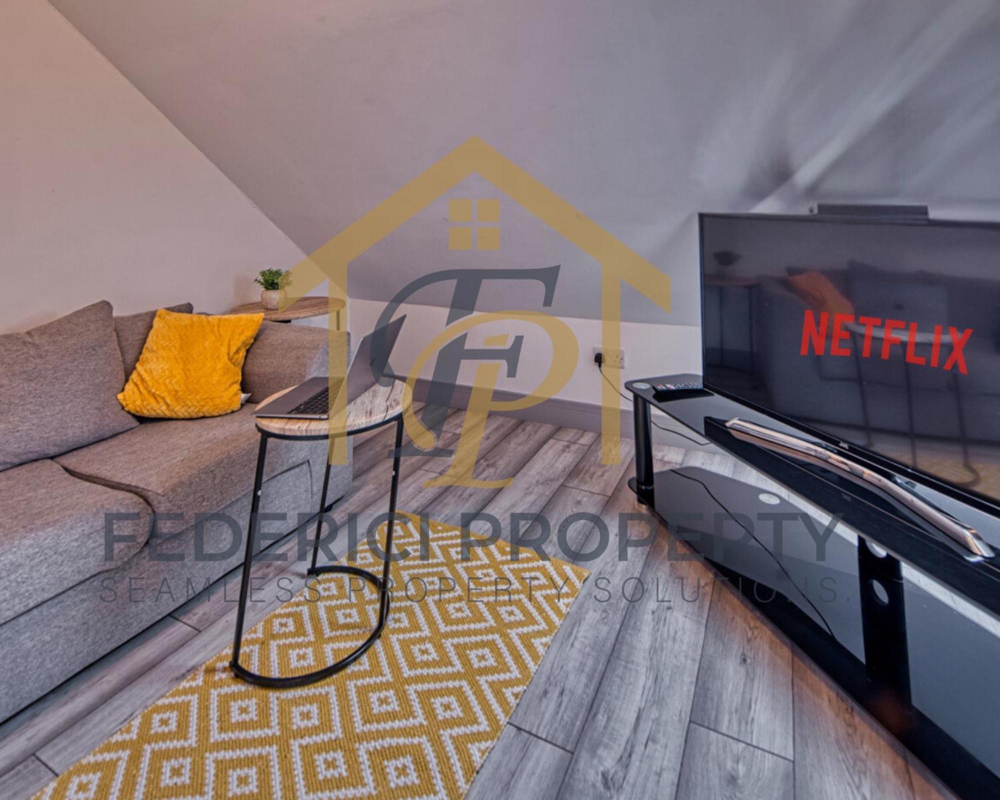Modern 2-bedroom Near Birmingham Airport Ideal For Contractors & Families! Apartment